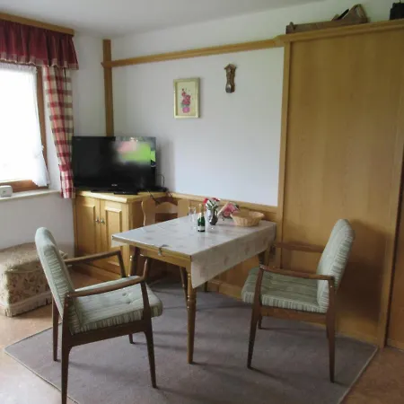 Haus Elfriede ゲストハウス 3*