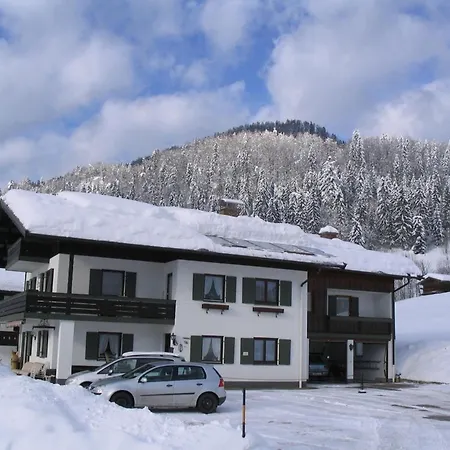 Guest house Haus Elfriede Reit im Winkl